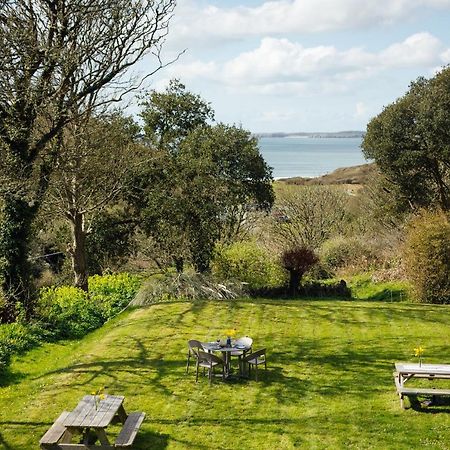Castlemead Country House By The Sea Манобиер Екстериор снимка