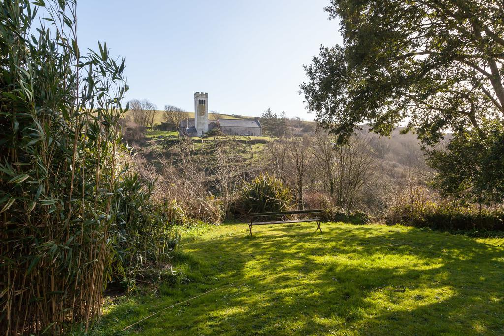Castlemead Country House By The Sea Манобиер Екстериор снимка